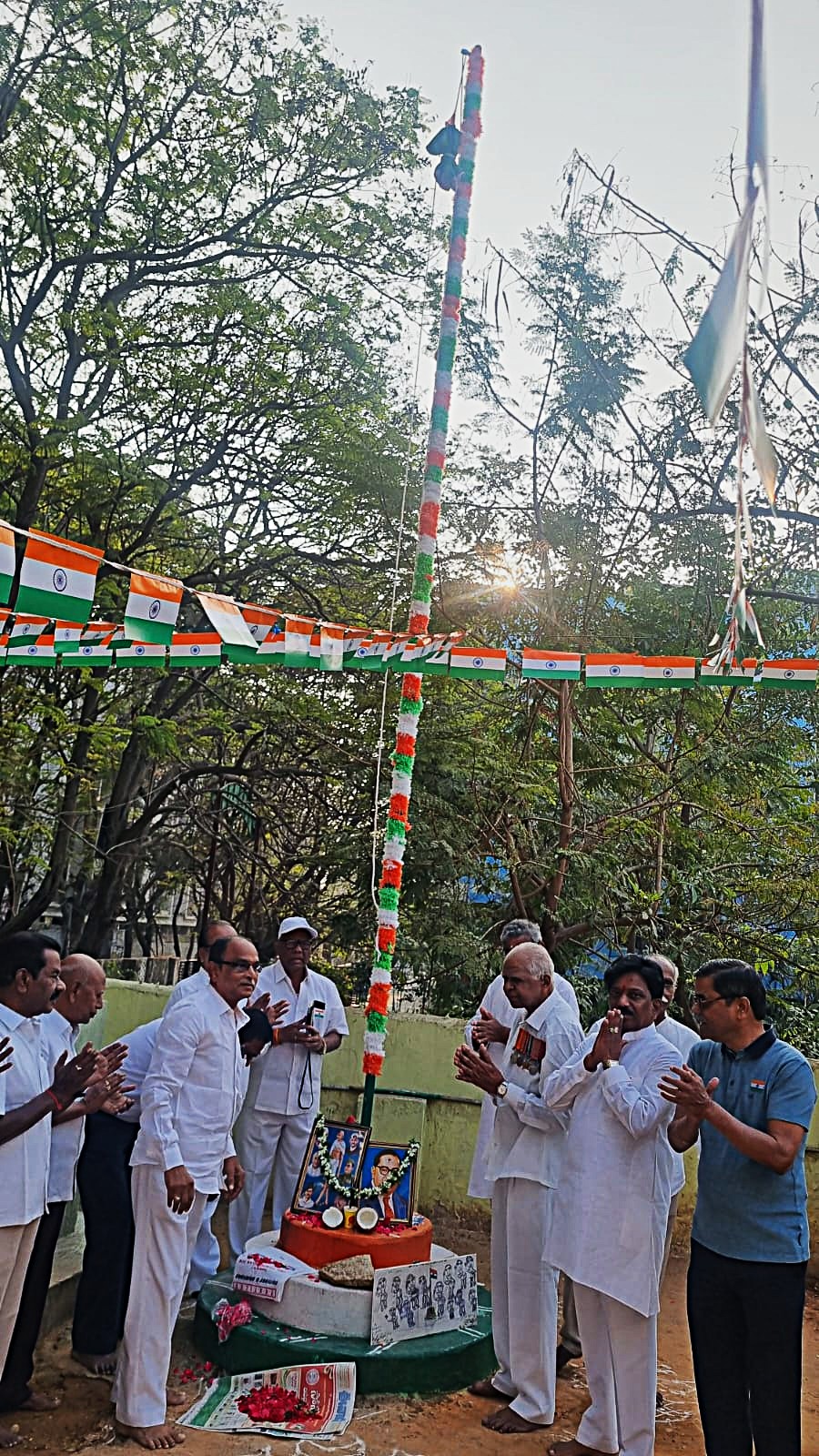 8 Super Senior Buchaiah Garu worshiping Bharata Mata .jpeg